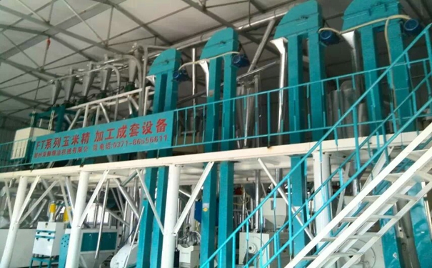 <a href=http://www.cksalon.com/product/6/ target=_blank class=infotextkey>玉米深加工機(jī)械</a>