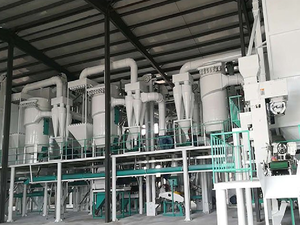 <a href=http://www.cksalon.com/product/6/ target=_blank class=infotextkey>玉米深加工機(jī)械</a>