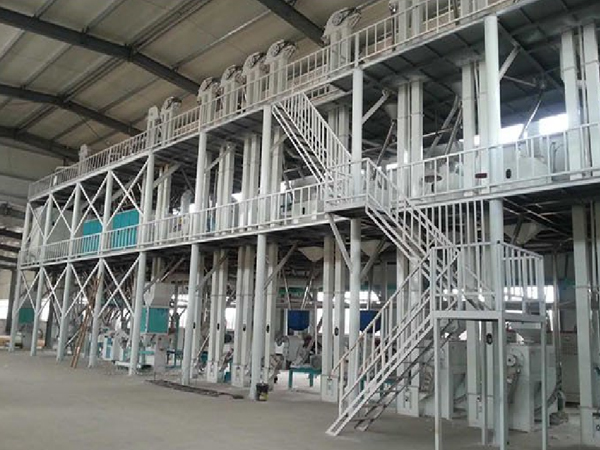 <a href=http://www.cksalon.com/product/6/ target=_blank class=infotextkey>玉米深加工機(jī)械</a>